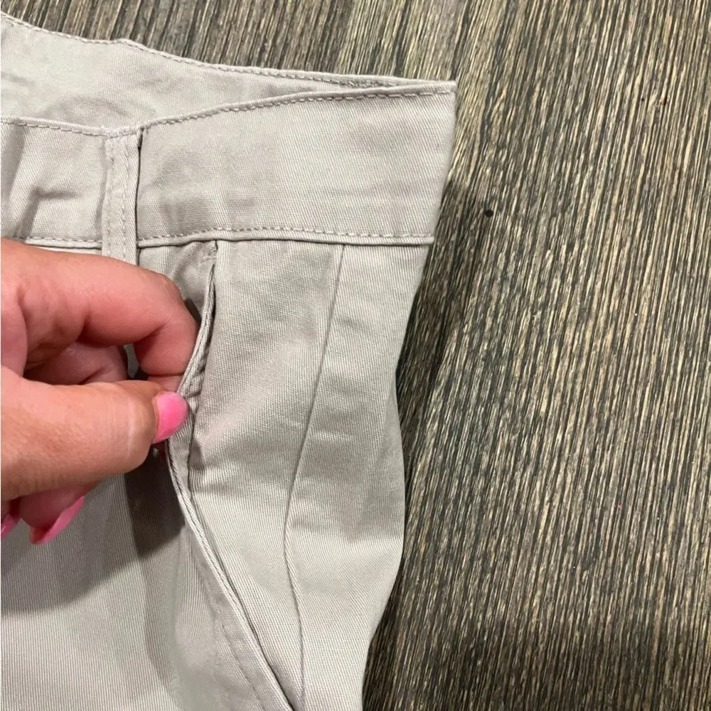 NWT Izod Pants Boys Chino Flat Front Straight Leg Cotton Stretch Beige Size 10